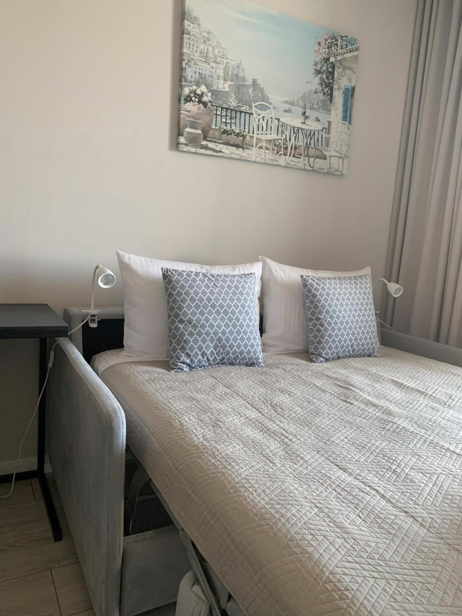 Warsaw Home Suites Exteriör bild