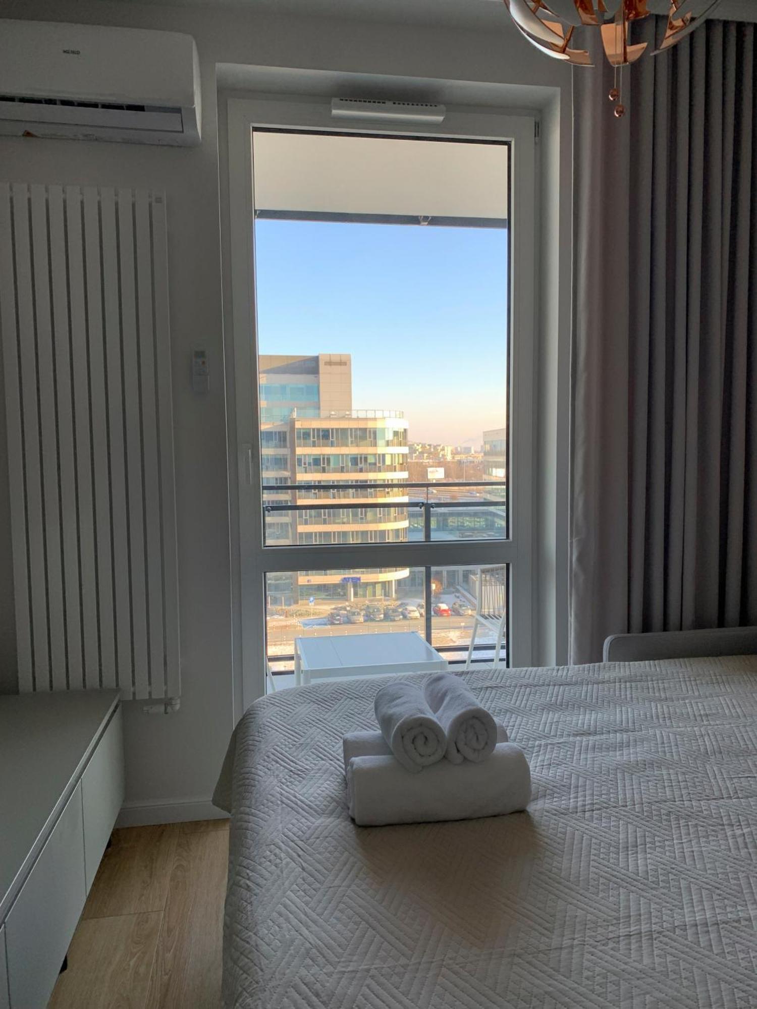 Warsaw Home Suites Exteriör bild
