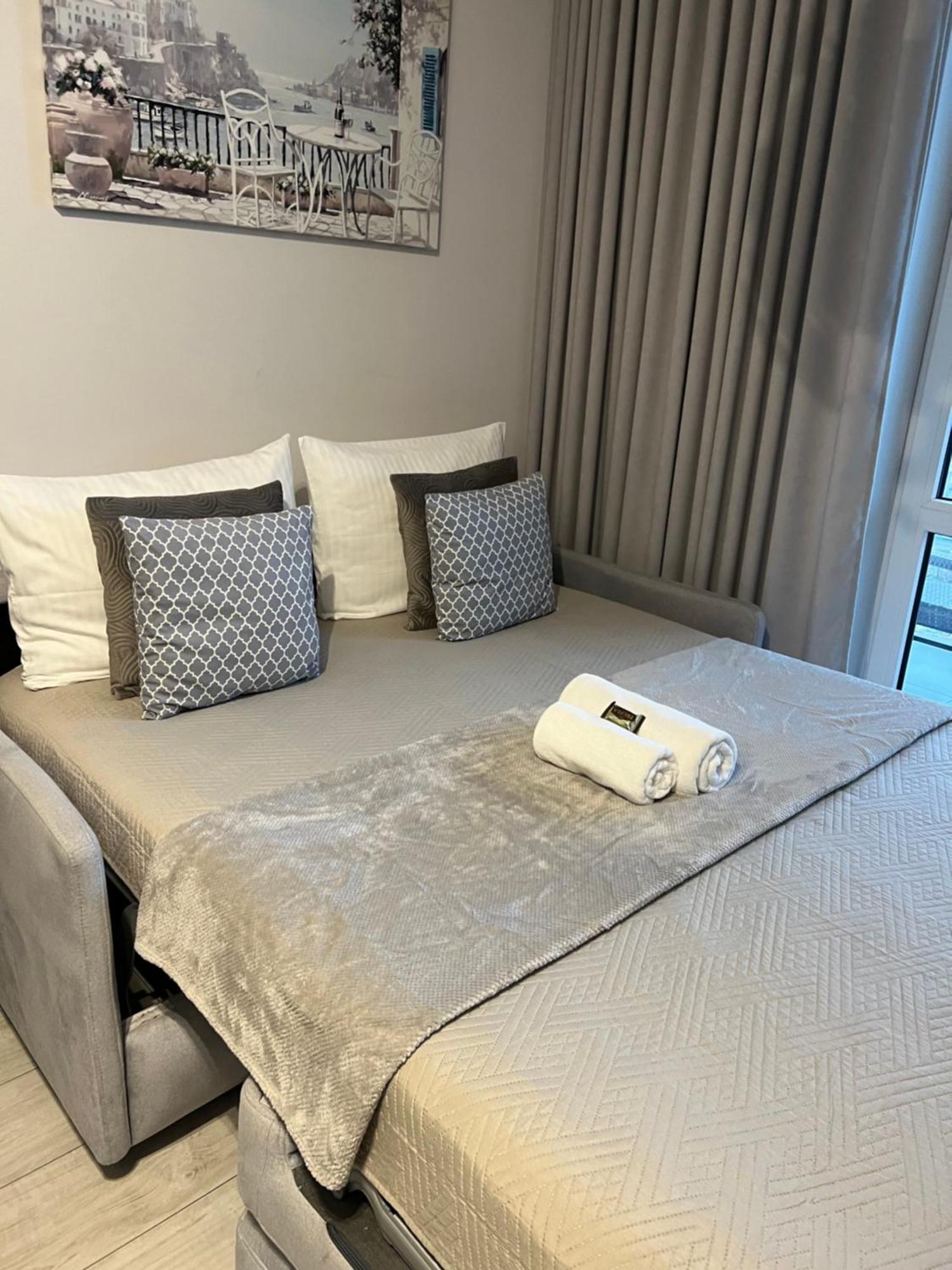 Warsaw Home Suites Exteriör bild